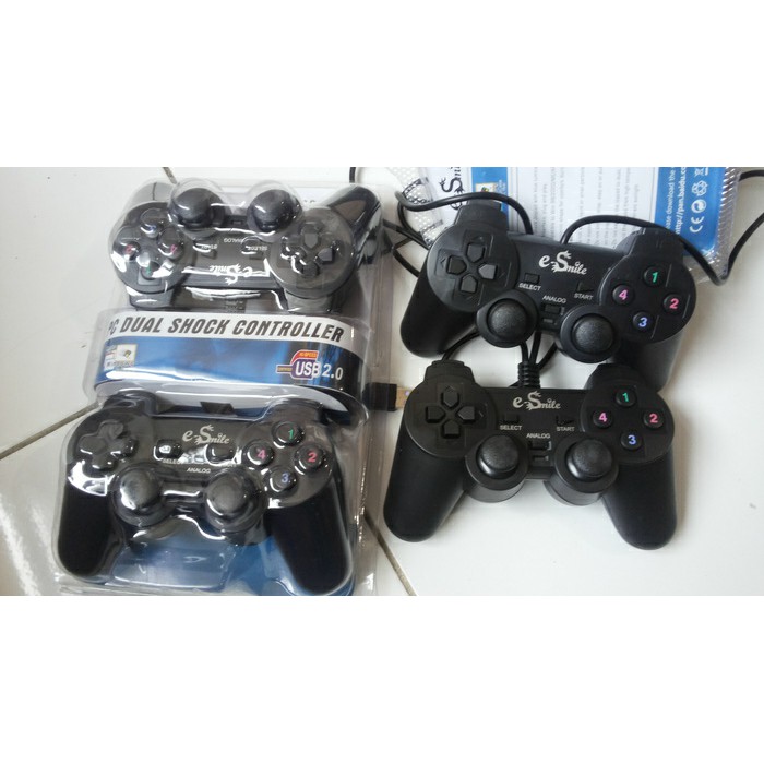 STIK/GAMEPAD E-SMILE DOUBLE GETAR HITAM