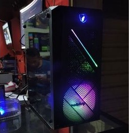 PC Rakitan Gaming AMD A8-7680 Radeon R7 2GB