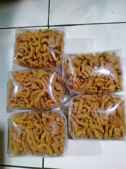 Cat Lover Shop Keripik Usus Ayam Enak Dan Halal/Snack Kiloan