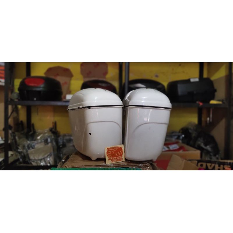 givi e21 putih kunci 1