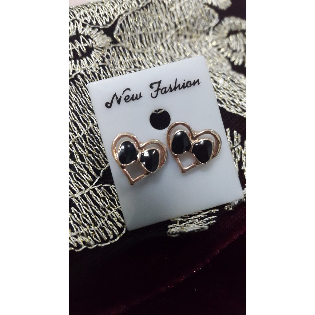 Anting Korea Anting Tusuk Hati Pita Hitam
