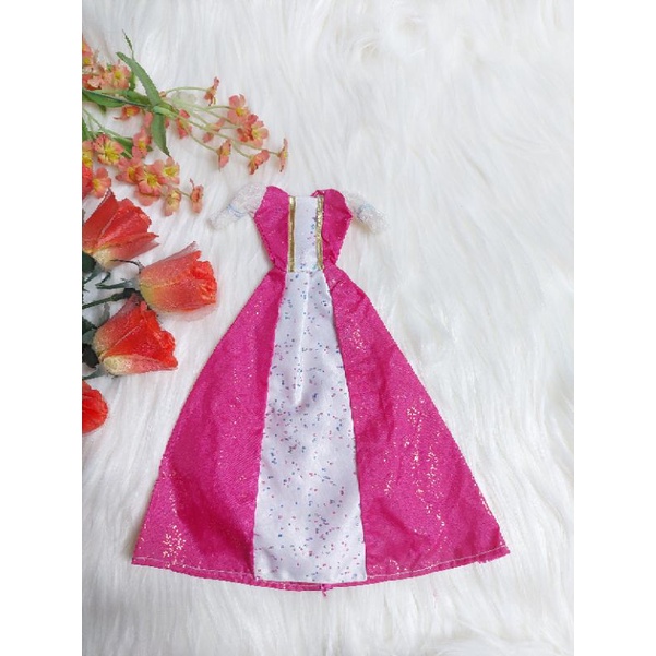 Gaun Barbie Mattel Red