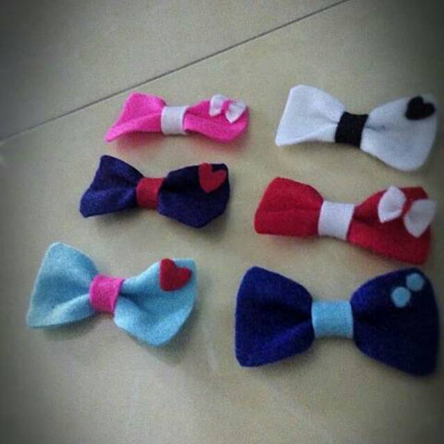 

Sovenir pernikahan pita