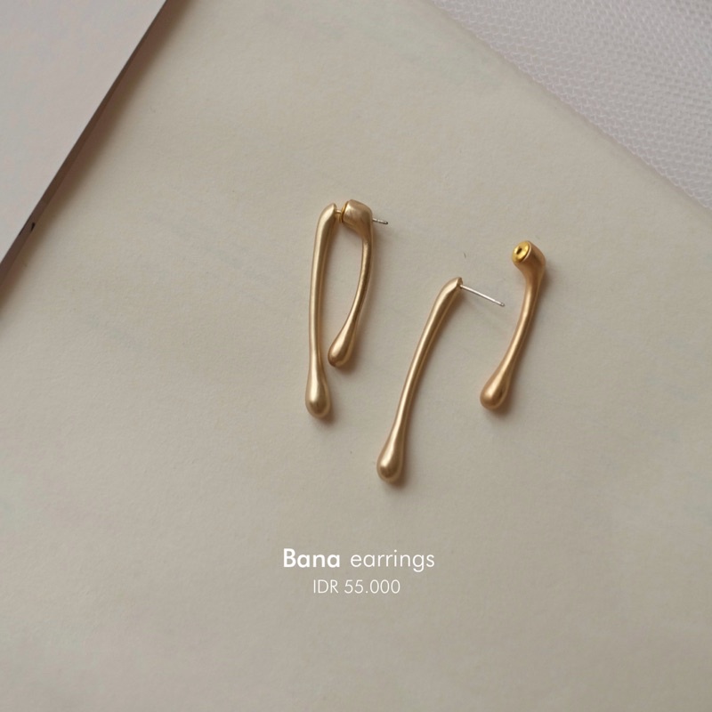 Ark.co - Bana claw earrings anting minimalis tusuk