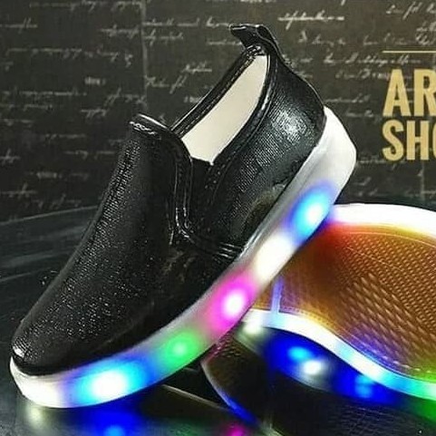 sepatu lampu fantofel polos hitam walker led shoes anak laki cowok import slip on