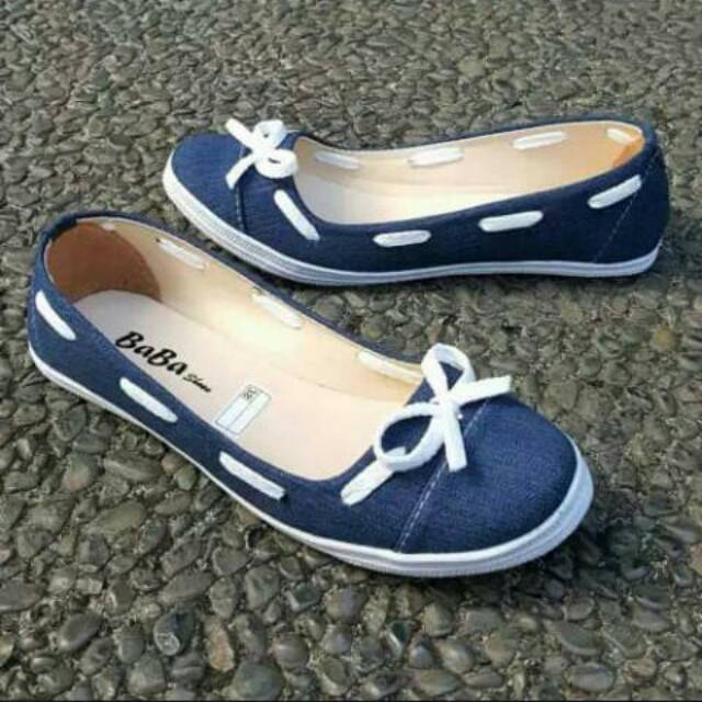 Sepatu flat/pentople