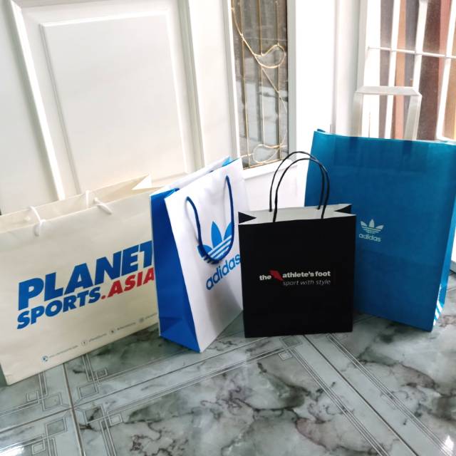 

Planet Sports Adidas Athletes Foot Puma Paperbag Paper bag kantong
