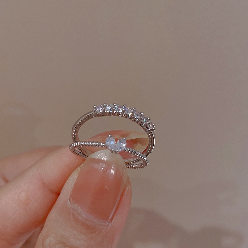 2pcs / Set Cincin Model Terbuka Bahan Titanium Steel Desain Hati Hias Kristal / Berlian Gaya Korea / Simple Untuk Wanita