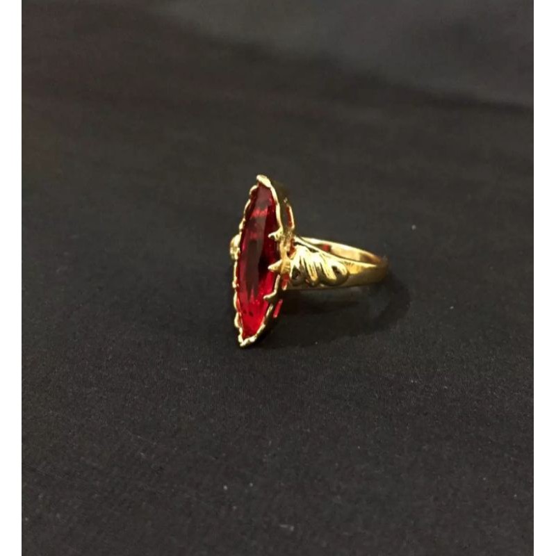 cincin kristal batu maroon titanium gold