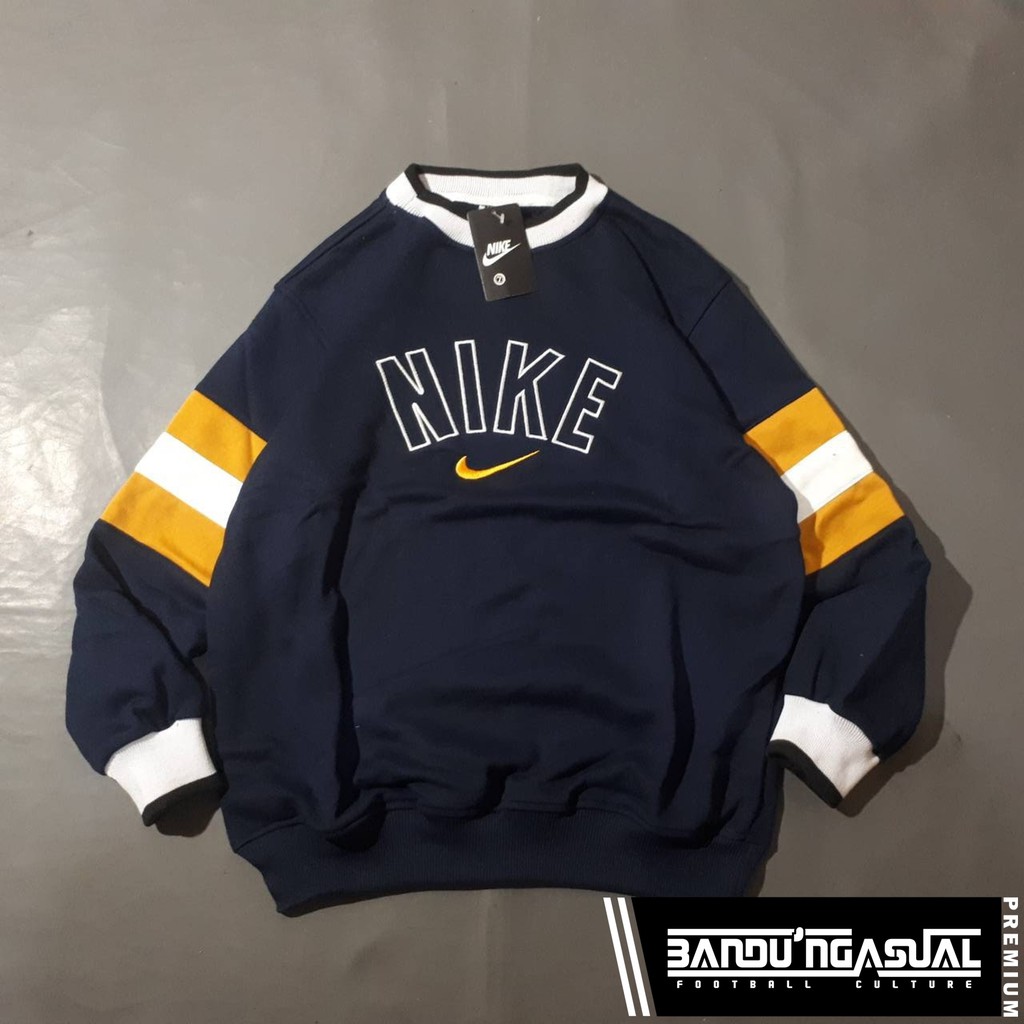 CREWNECK NIKE LOGO BORDIR (NAVY)