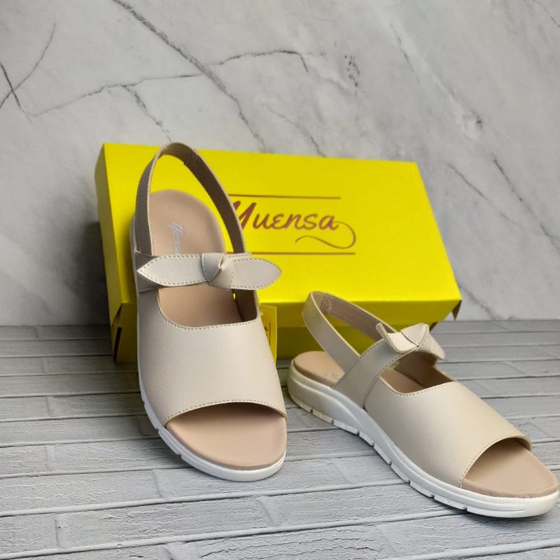 Sepatu sandal Yuensa Vega