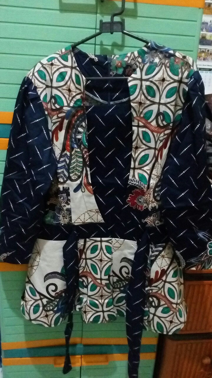 Batik Wanita - Atasan Blouse Batik Wanita Fashion 184 Size= Xxl