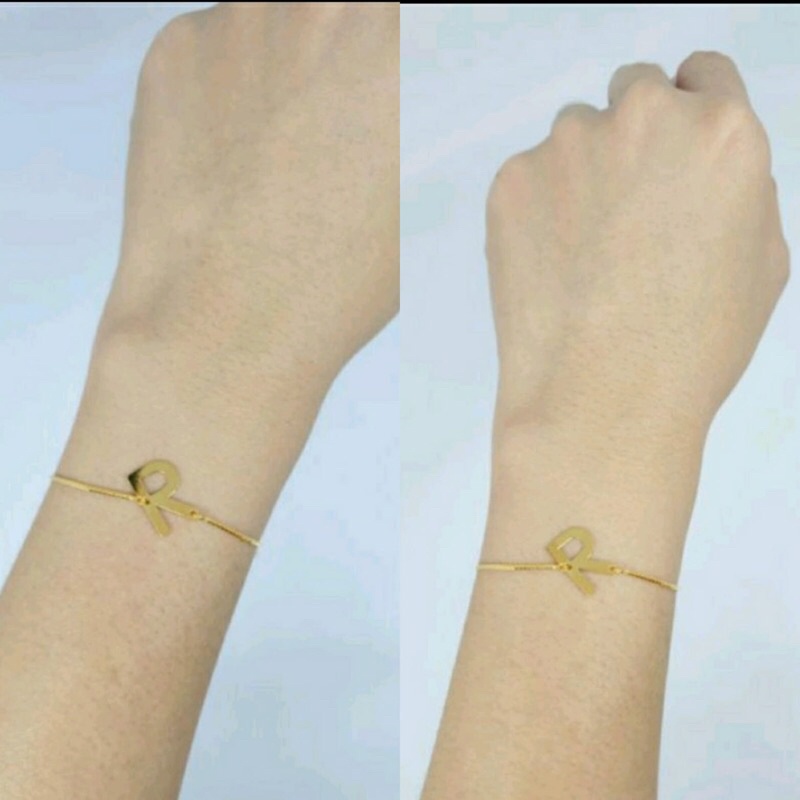 GELANG WANITA MILEA HURUF R YG