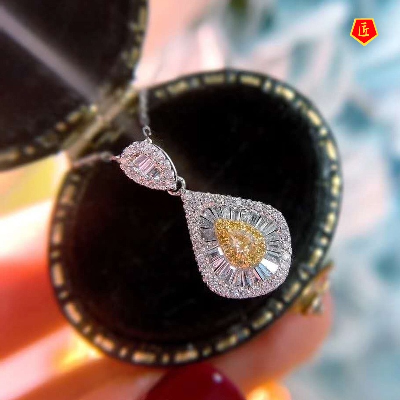 [Ready Stock]Fashionable Elegant Light Luxury Necklace 18K Gold Zircon Yellow Pendant for Women