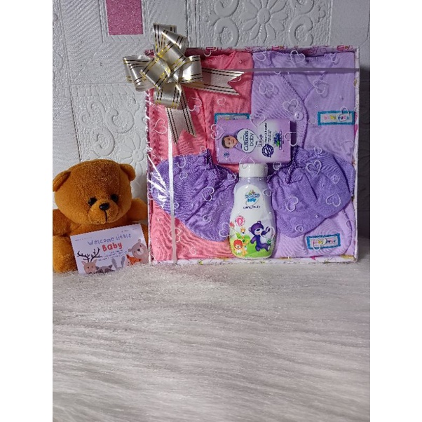 Hampers Bayi/Kado Bayi/Kado Lahiran/Bayi Newborn/parcel baju bayi cewe dan cowo-Ungu M