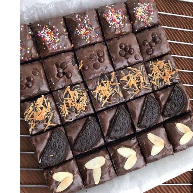

FUDGY BROWNIES