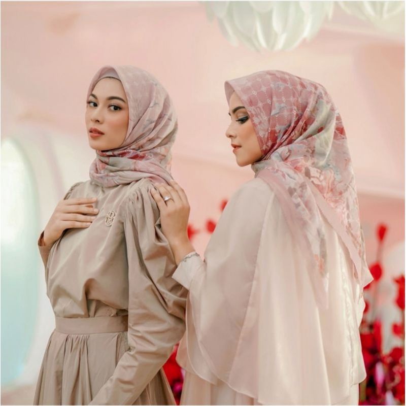 PL Buttonscarves Xanadu Taffy