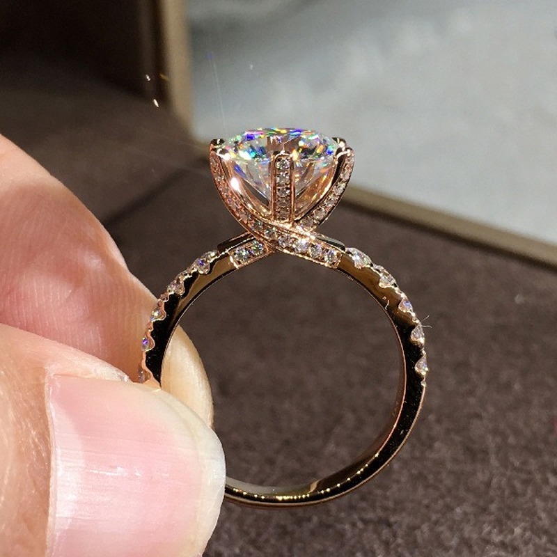 Cincin Rose Gold Wanita 18k Moissanite Cl Ssico