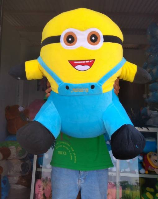 Boneka minion  jumbo murah