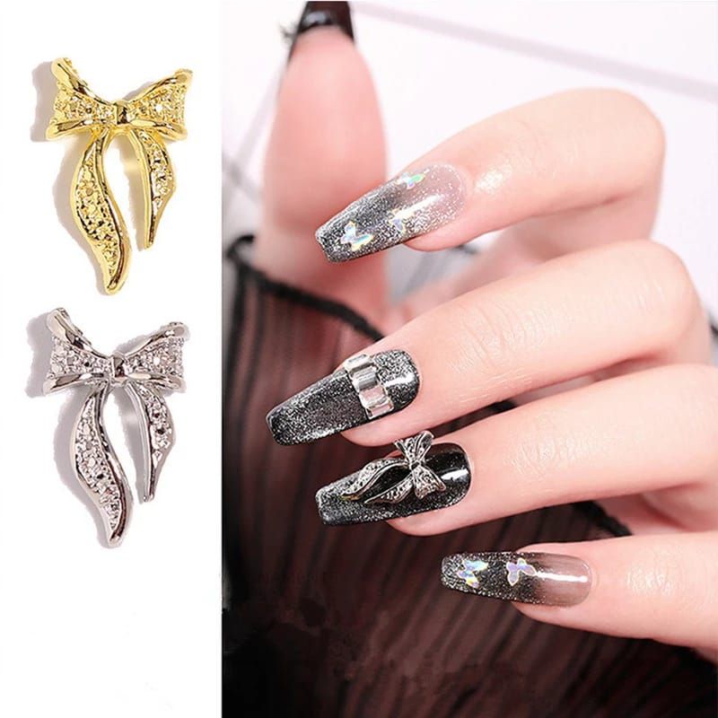 Charm nail pita / Nail bow white colour