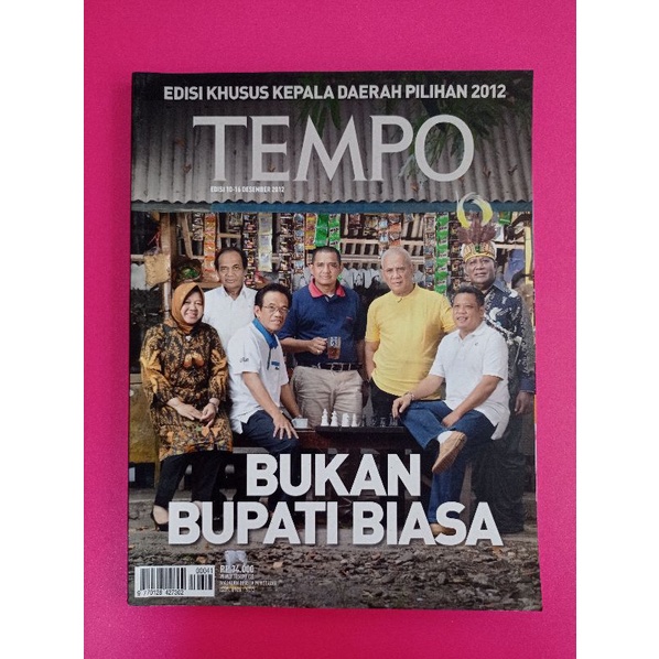 Majalah TEMPO Edisi Khusus Kepala Daerah Pilihan 2012 "Bukan Bupati Biasa", Edisi 10-16 Des 2012