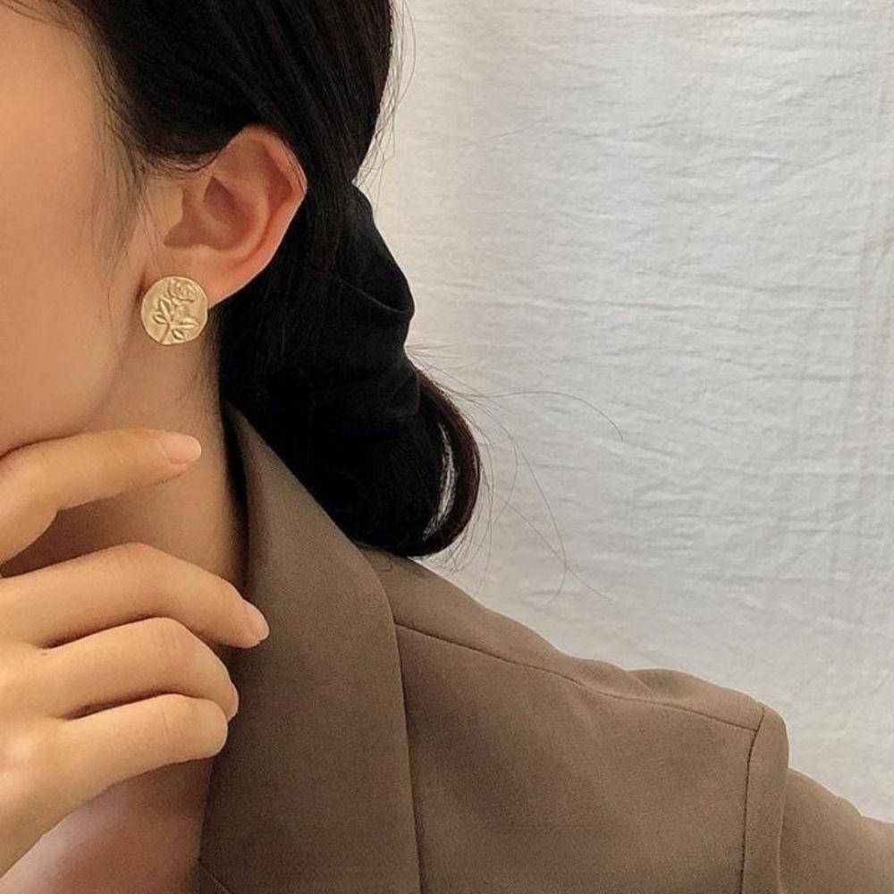 Mxbeauty Anting Pejantan Asimetris Wanita Chic Desain Rasa Hadiah Indah Temperamen Gaya Korea