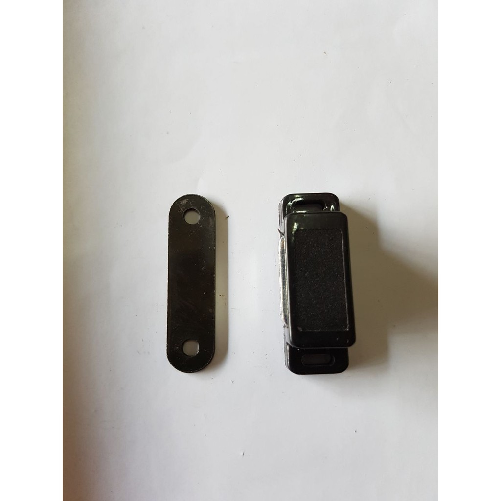 Magnet Untuk Tutup Pintu Lemari