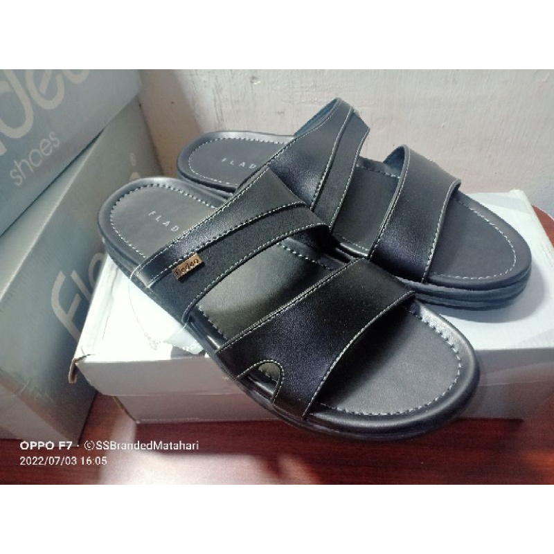 Sandal Cowok Fladeo