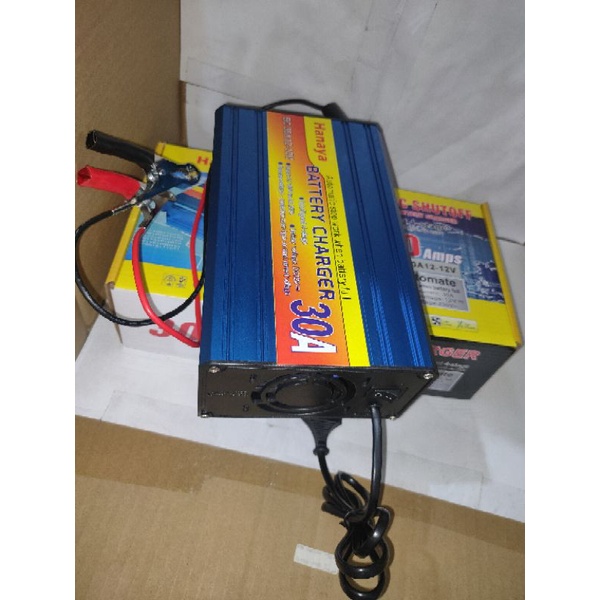 BATERAE CHARGER ACCU AKI 30 AMPERE 12 VOLT