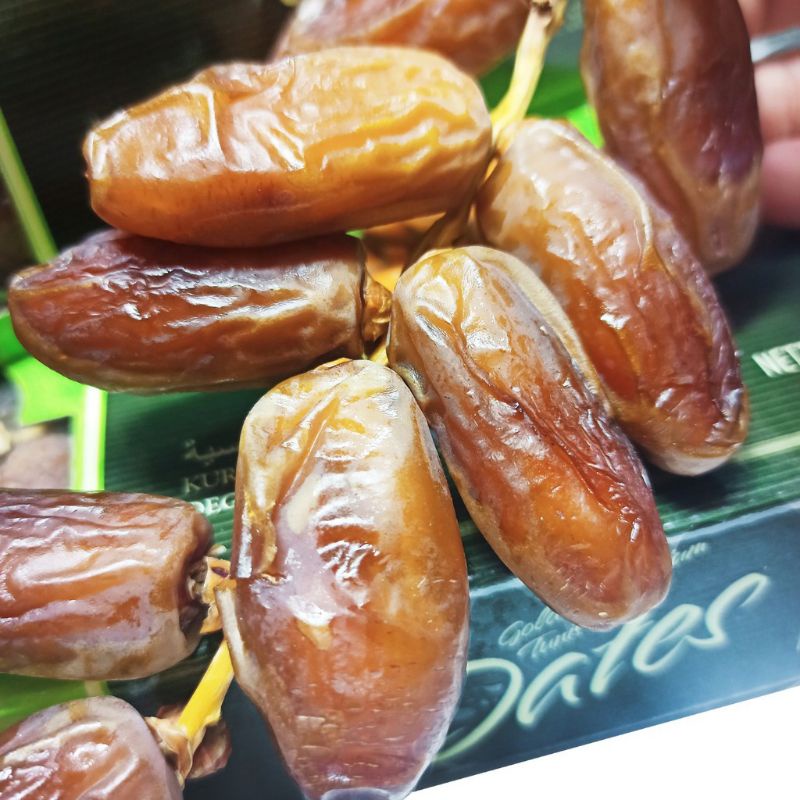 kurma tangkai sultan tomour dates 500gr/kurma tangkai palmfrut grosir/kurma palm fruit