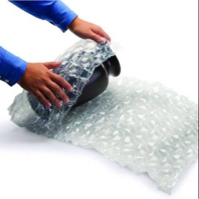 

Bubble wrap tambahan packing lebih aman