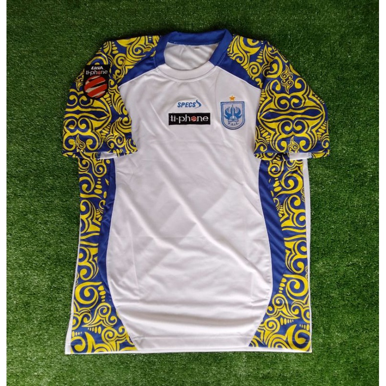 PSIS away Tiphone