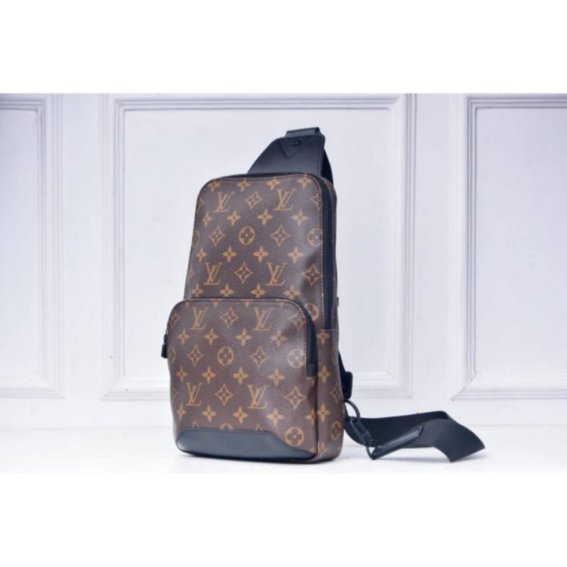 BNIB LV Avenue Sling Bag Monogram M45897