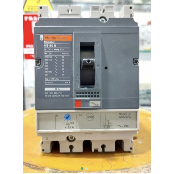 MCCB NS160N 3P 160A/125A merlin gerin