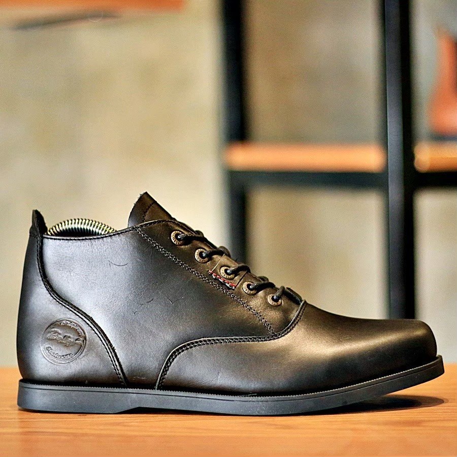Sepatu Kulit Bradleys / Sepatu Boots Casual / Sepatu Formal Pria Bradleys Morgan Black