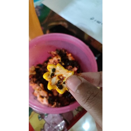 

krupuk seblak bantat kiloan pedas daun jeruk