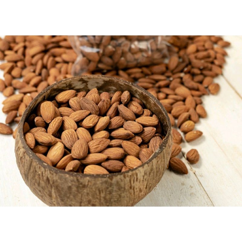 

Kacang Almond Panggang/Roested 1 kg