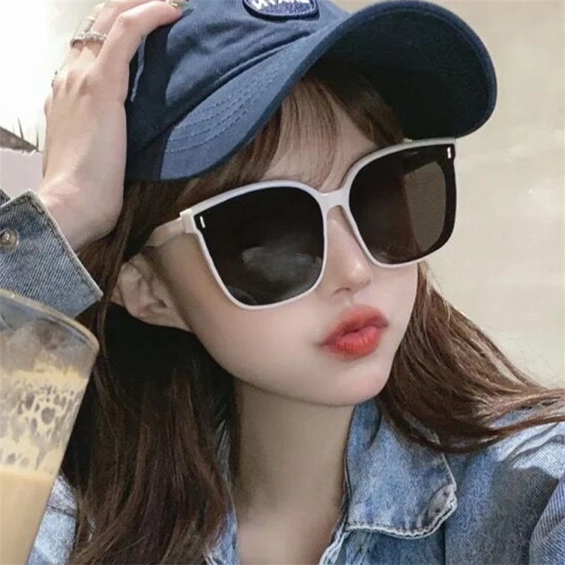 Zomi Kacamata Hitam Wanita Model Korea Frame Kotak Oversize UV400