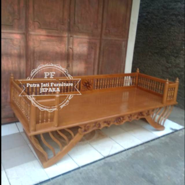 Bale bale kursi bangku panjang kayu jati model unik klasik ukir Jepara