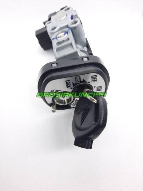 KUNCI BEAT SATU SET SAMA JOK . KUNCI HONDA BEAT ORIGINAL . KUNCI SET HONDA BEAT . KUNCI KONTAK BEAT . KONTAK BEAT FI . KONTAK BEAT ORI