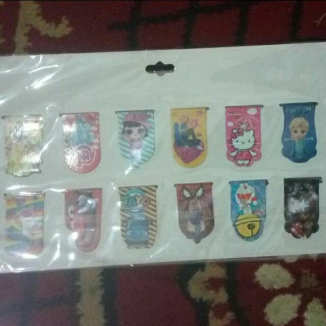 

Fiwade's ; Pembatas magnet set