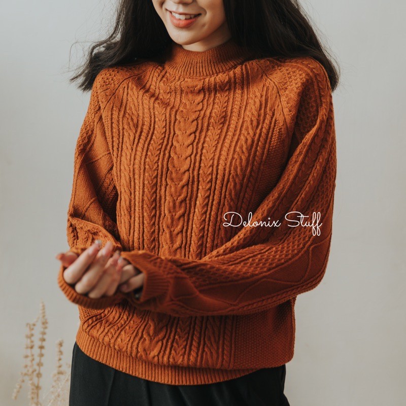 Evana cable premium sweater