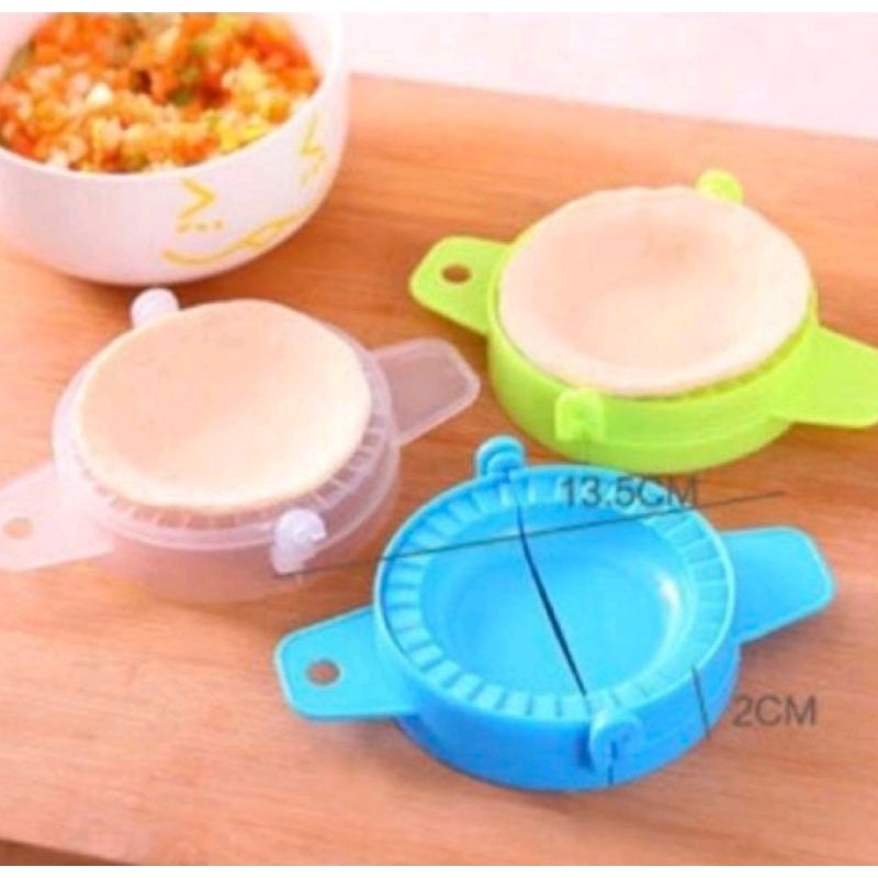 CETAKAN PANGSIT PASTEL DUMPLING GYOZA MOLD MOLDING