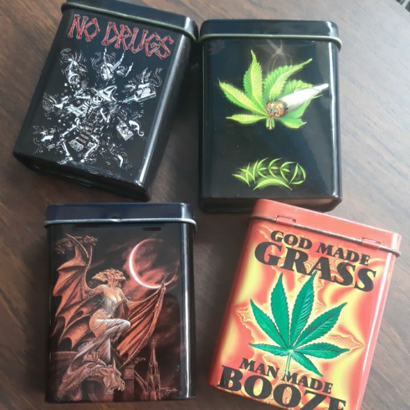 Tempat Rokok/ Kaleng Rokok