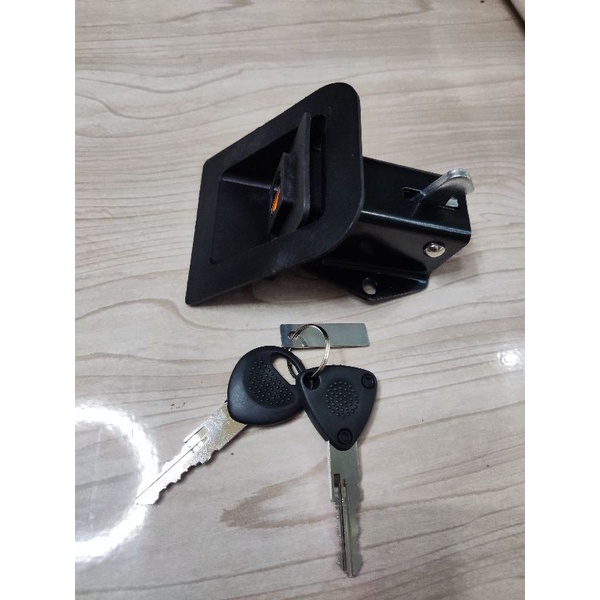 Kunci Jok Vespa Excel Set anak kunci