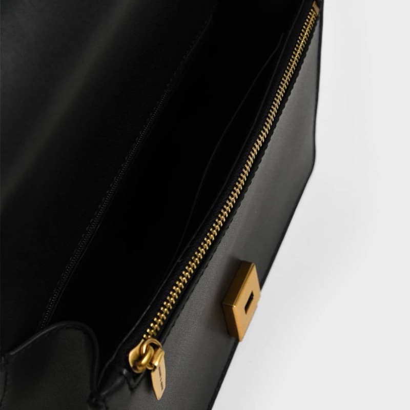 New Pearl Handle Shoulder Bag
