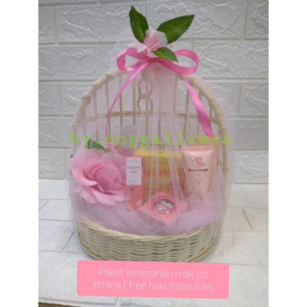 PAKET SESERAHAN MAKE UP EMINA ( FREE HIAS ROTAN TILE)