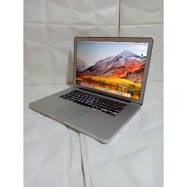 MacBook pro 15 inc mid 2010 core i7 2.8ghz ram 4GB hdd 500GB vga 512MB