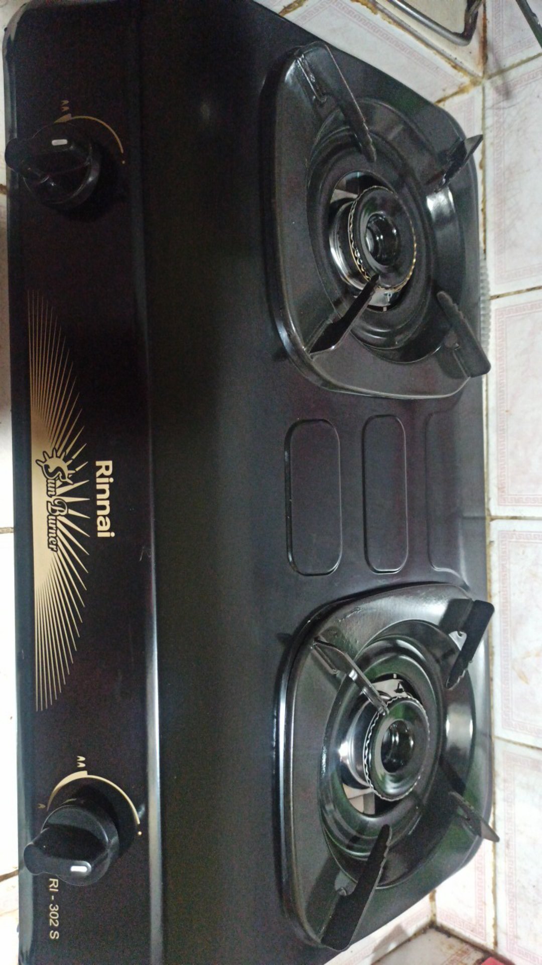 Rinnai Ri-302s Kompor Gas 2 Tungku + (selang & Regulator Caisar)