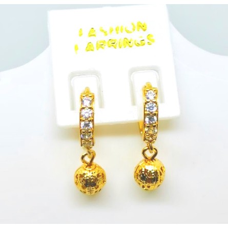 Anting wanita //anting klip koncer//anting permata //perhiasan //anting lapis emas